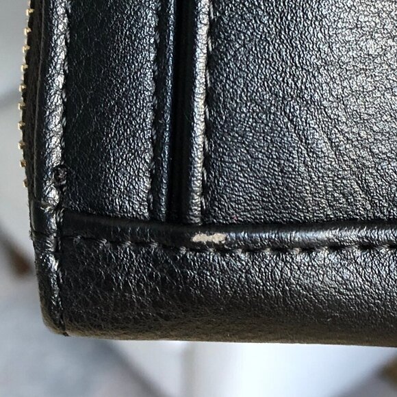 VINTAGE GUESS 1981 Black Leather Wallet Clutch Strap Studded Silver Hardware - Picture 13 of 14